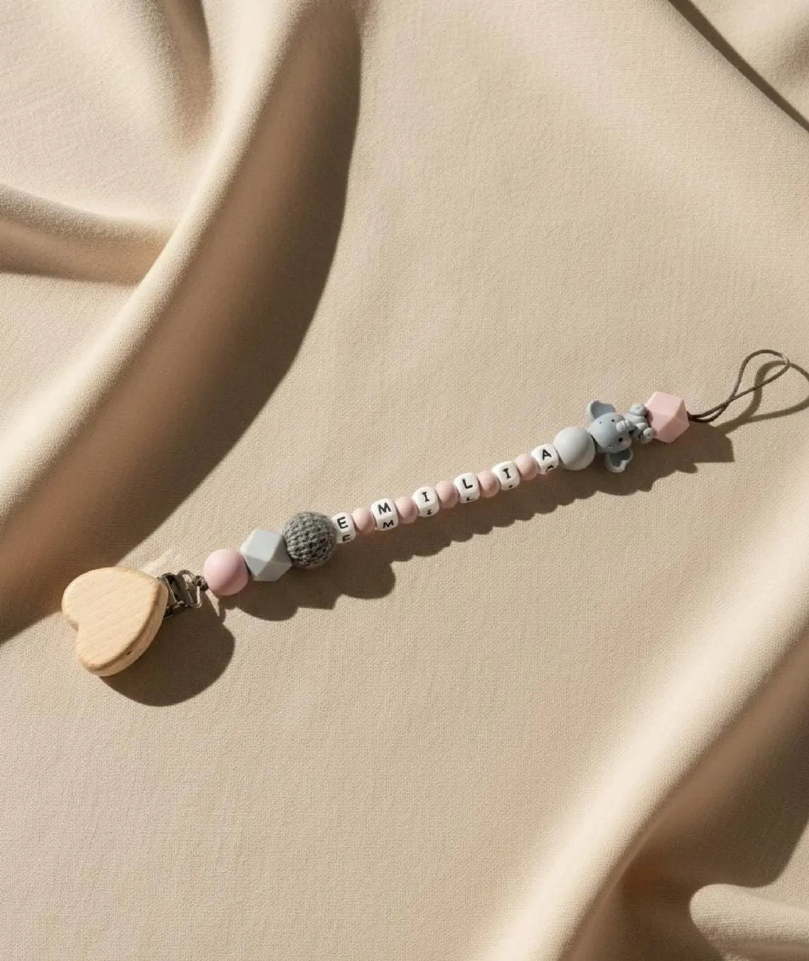 Personalisierte Schnullerkette mit Namen - Handgefertigt für Babys