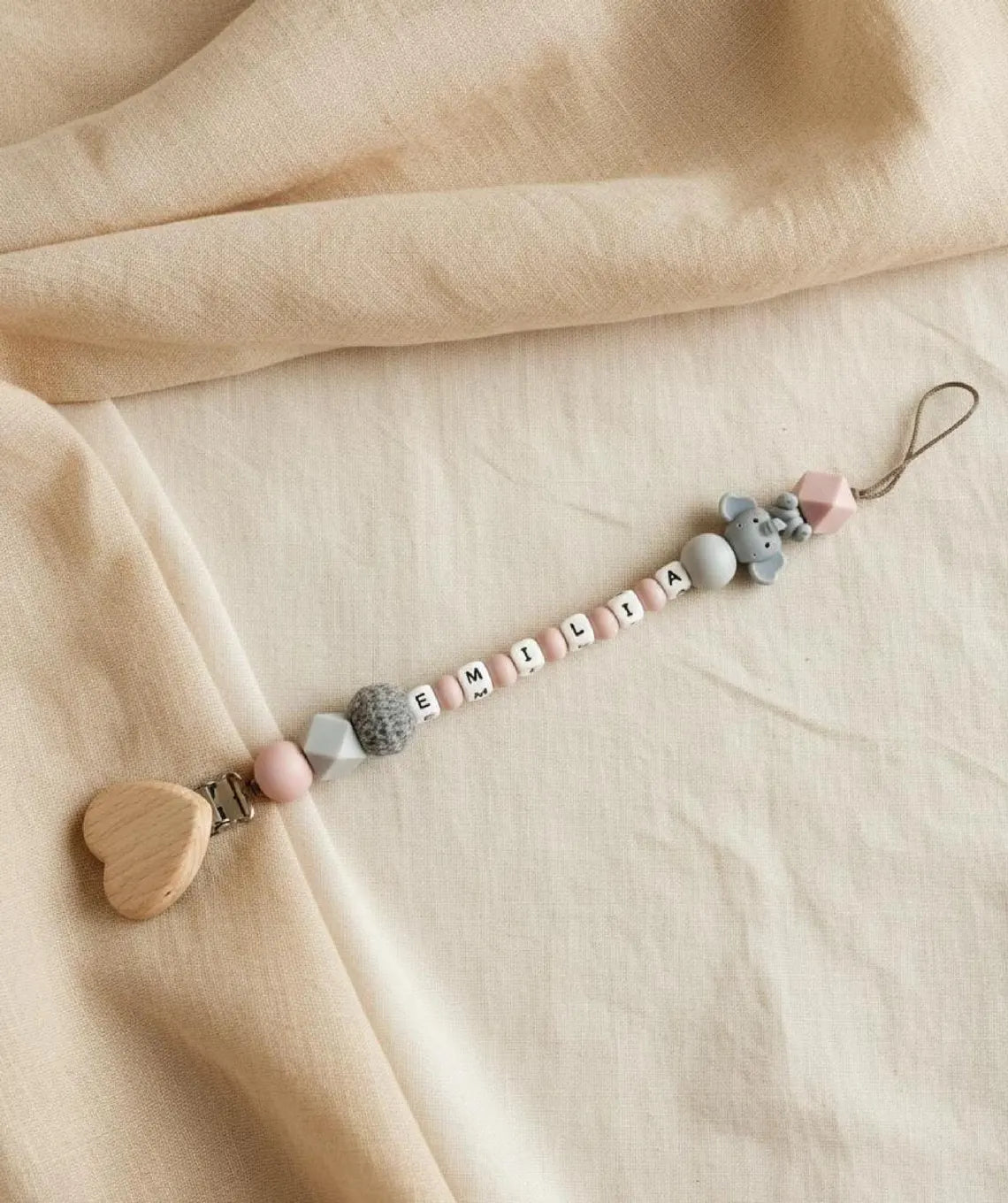 Personalisierte Schnullerkette mit Namen - Handgefertigt für Babys