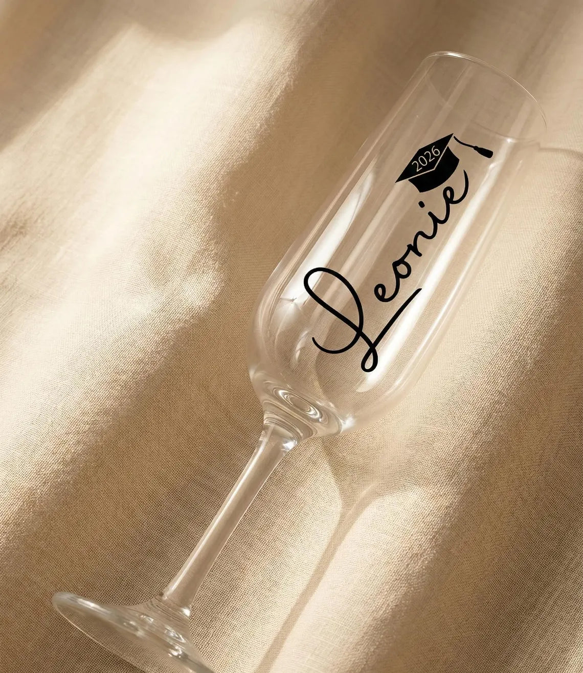 Personalisiertes Sektglas zum Abschluss mit Name & Jahr