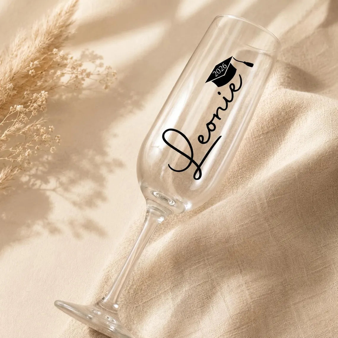 Personalisiertes Sektglas zum Abschluss mit Name & Jahr