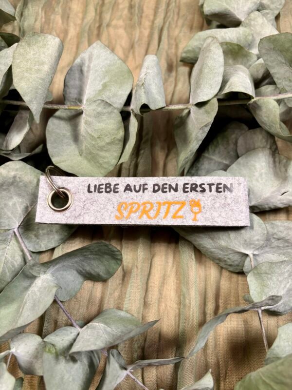 Schlüsselanhänger aus Filz mit Spruch & Symbol