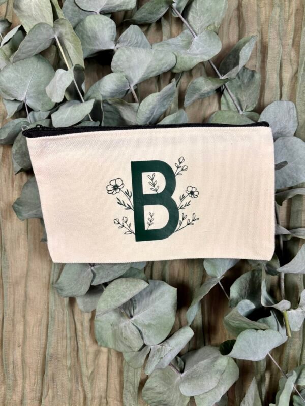 Personalisierte Kosmetiktasche mit Initiale & Blumenmotiv - Schminktasche aus Baumwolle