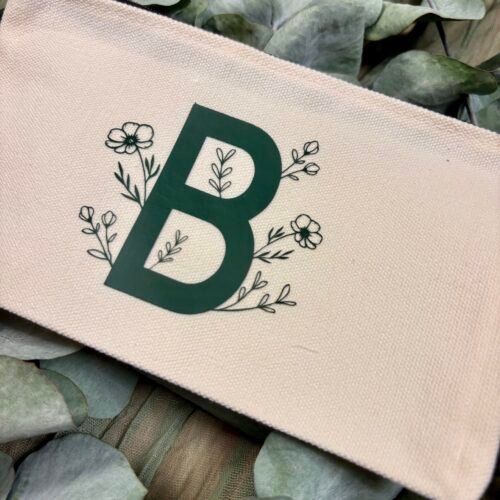 Personalisierte Kosmetiktasche mit Initiale & Blumenmotiv - Schminktasche aus Baumwolle