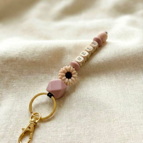 Personalisierter Schlüsselanhänger mit Namen - Silikon & Holz - Geschenk für Mama, Papa, Erzieherin, Kita, Familie