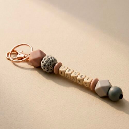 Personalisierter Schlüsselanhänger mit Namen - Silikon & Holz - Geschenk für Mama, Papa, Erzieherin, Kita, Familie